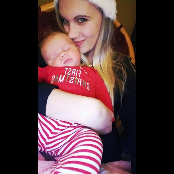 Meet your Posher, Taylor - Picture 1 of 4